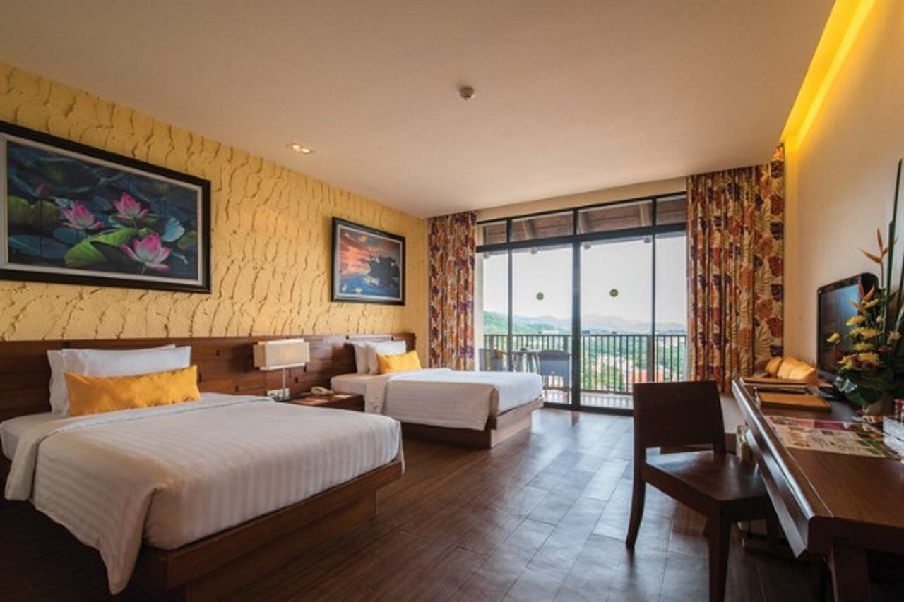Karon Phunaka Resort Luaran gambar